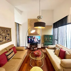 Atico En Plaza De La Constitucion 3 Bedrooms Málaga